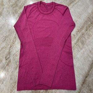 Lululemon Swiftly Tech Long Sleeve Heathered Raspberry Size 8 EUC
